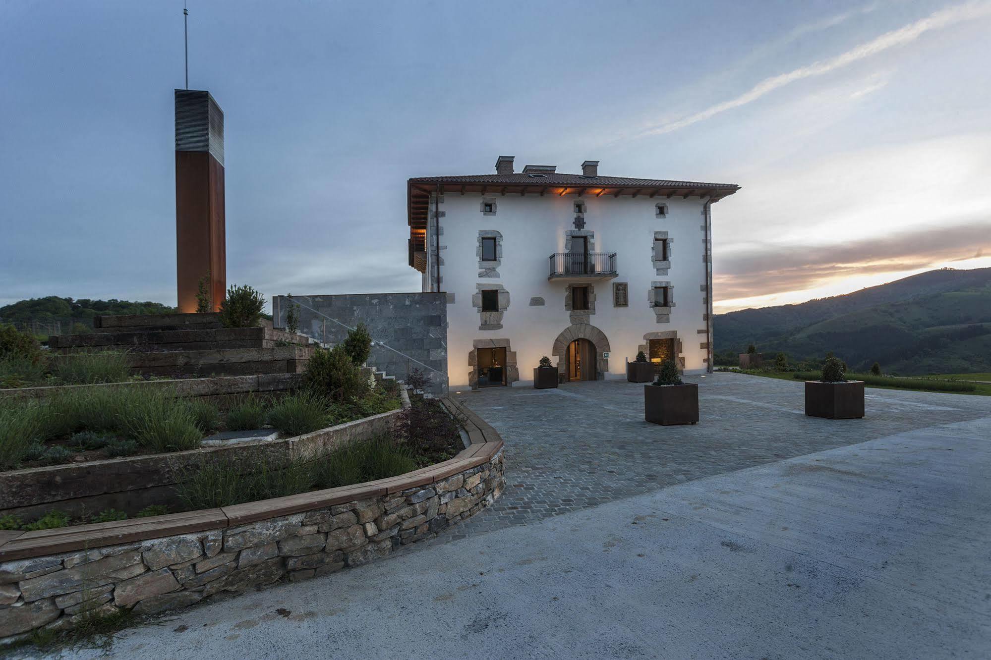 Palacio De Yrisarri By Irrisarri Land Igantzi Exterior photo