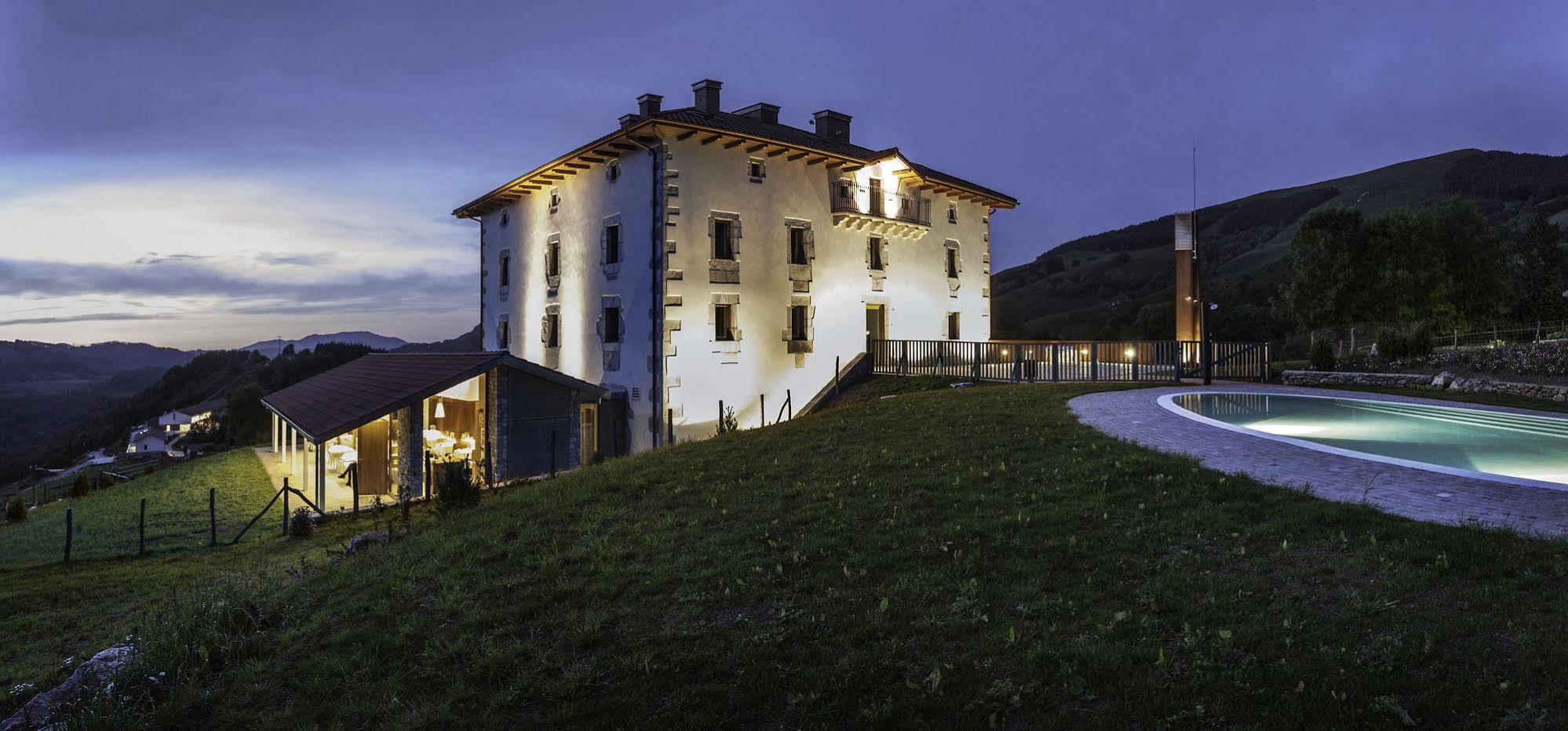 Palacio De Yrisarri By Irrisarri Land Igantzi Exterior photo